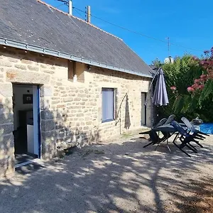 Location Morbihan , Questembert France